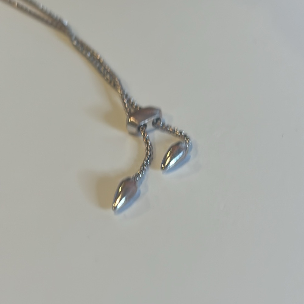 Kendra Scott Kacey Black Pendant Necklace - Picture 3 of 3
